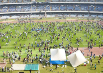 মেসিকে এক ঝলক দেখতে ব্যর্থ - স্টেডিয়ামে বিশৃঙ্খলা