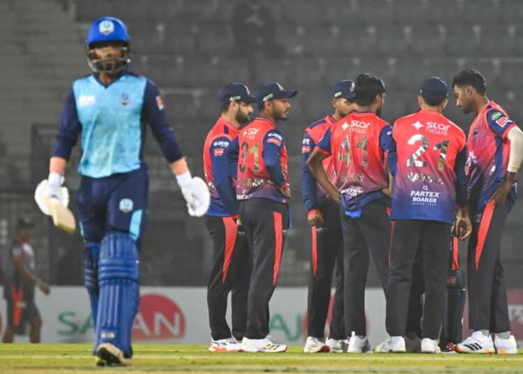 রাজশাহীর বোলিং তোপে নোয়াখালী ১২৪ রানেই থামল