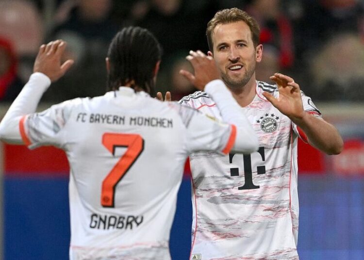 রোবেনকে পেছনে ফেললেন হ্যারি কেন