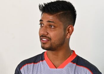 রাজশাহীকে বিপিএলের ট্রফি দিতে চান নেপালের লামিচানে