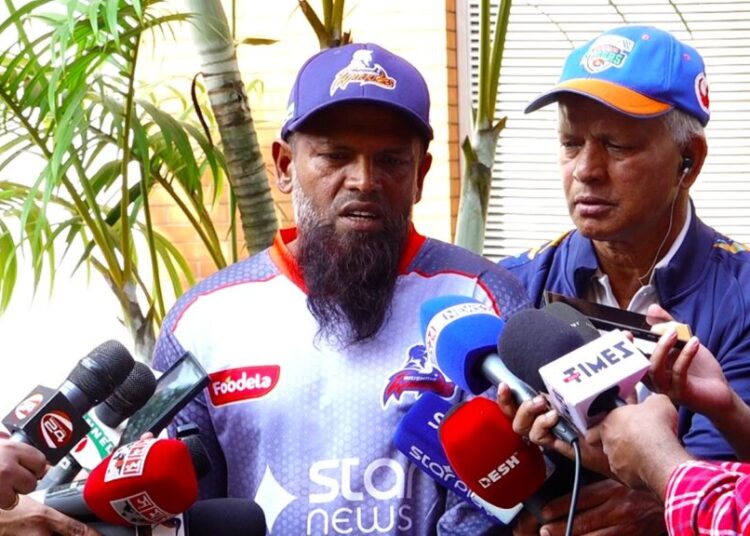 শান্তর সমালোচকদের এক হাত নিলেন রাজিন