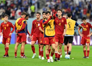 শীর্ষে থেকে বছর শেষ স্পেনের- এক মাসে অপরিবর্তিত বাংলাদেশ