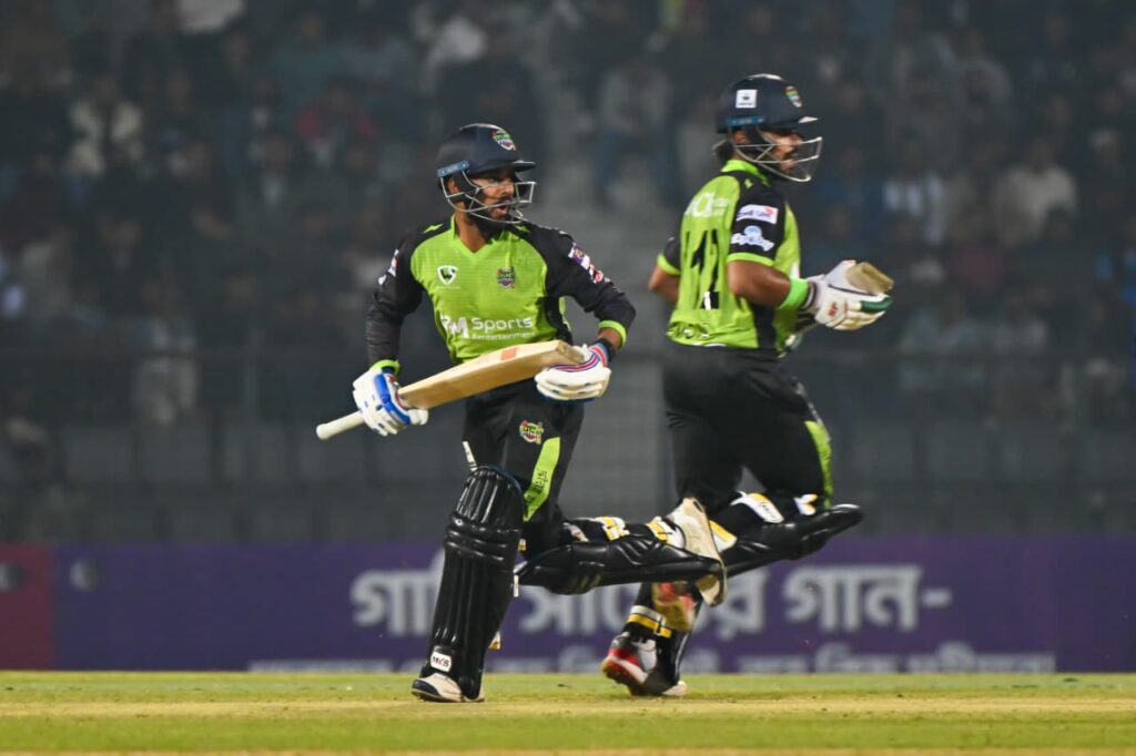 সিলেটের জয়ের ভিত গড়ে দেন পারভেজ-মিরাজ ৮৩ রানের জুটি গড়ে