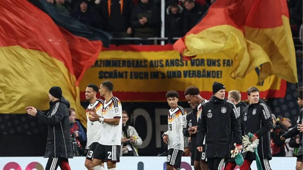 এবার ফিফা বিশ্বকাপ বয়কটের ডাক দিয়েছে জার্মানির! ক্রিকেটে বাংলাদেশ-ভারতের উত্তেজনার মধ্যেই ফুটবলে এমন খবর প্রকাশ পেয়েছে