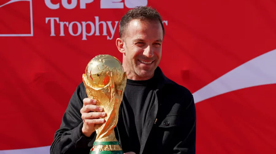 বিশ্বকাপ ট্রফি এখন ঢাকা