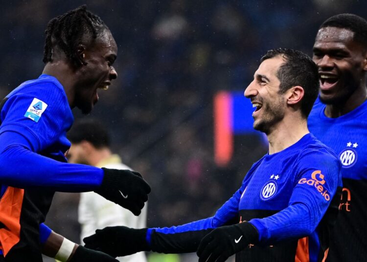 পিছিয়ে পড়েও ইন্টার মিলানের বড় জয়