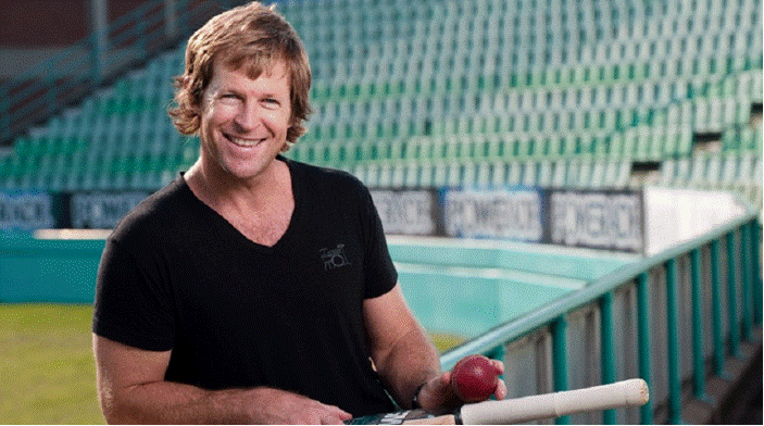 বাংলাদেশের পাশে সাবেক কিংবদন্তিরা