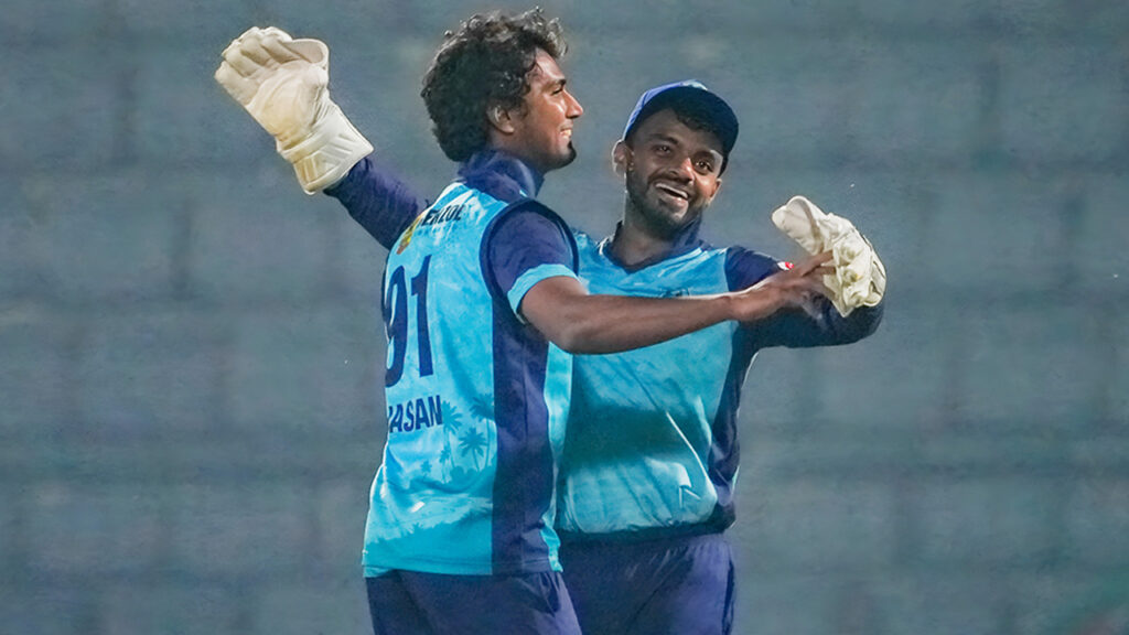 মৃত্যুঞ্জয়ের হ্যাটট্রিক ছাপিয়ে নায়ক হাসান- প্রথম জয় নোয়াখালীর