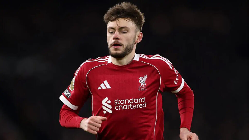 মৌসুম শেষ লিভারপুল ডিফেন্ডারের