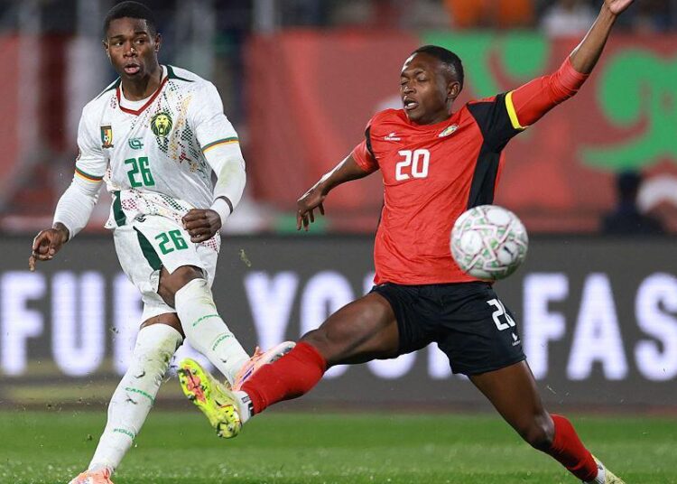 নাটকীয় জয়ে নক আউটে আইভরি কোস্ট ও ক্যামেরুন