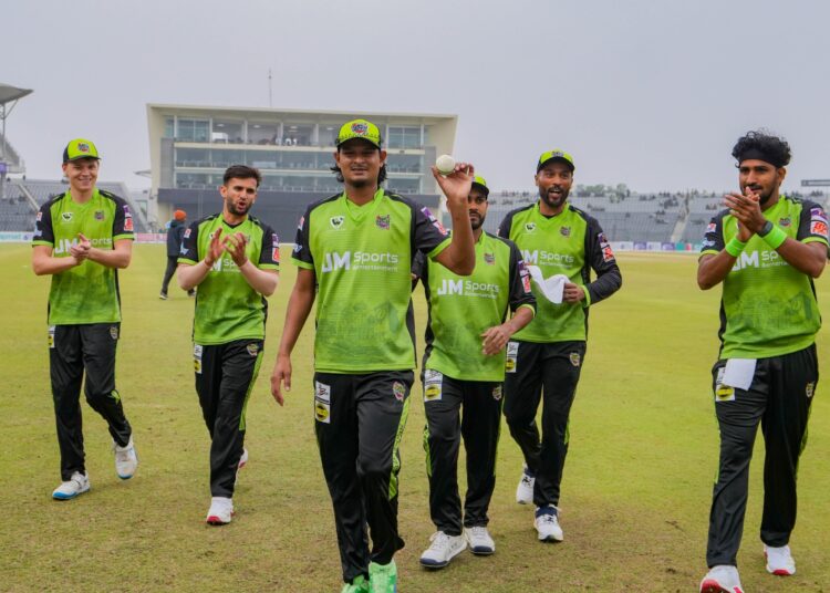 নাসুমের বিষাক্ত স্পিনে নোয়াখালীর লজ্জার রেকর্ড