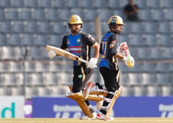 হৃদয়ের ব্যাটিং তান্ডবে রাজশাহীকে ১৭৯ রানের টার্গেট দিল রংপুর