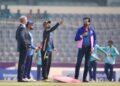 টস জিতে ফিল্ডিংয়ে ঢাকা