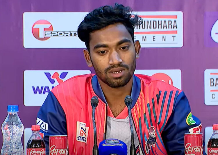 দুটা অপশন নিয়ে বোলিং করেন রিপন