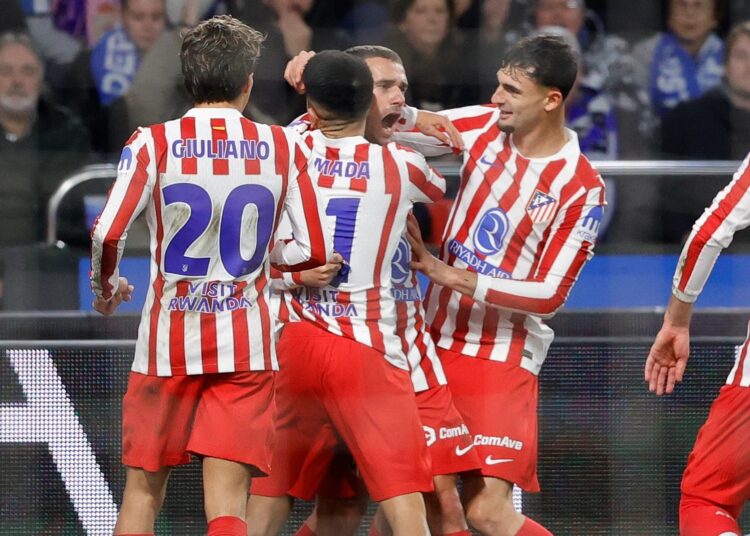 গোলদাতা গ্রিজম্যানকে ঘিরে সতীর্থদের উৎসব