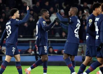 ৪৮ বছর পর প্যারিস ডার্বিতে পিএসজি'র জয়