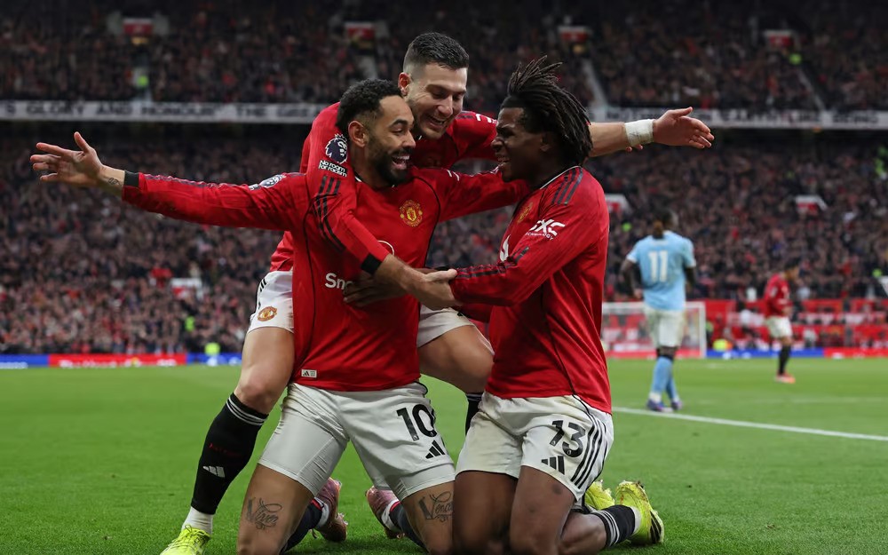 ম্যানচেস্টার ডার্বিতে বিধ্বস্ত ম্যানসিটি