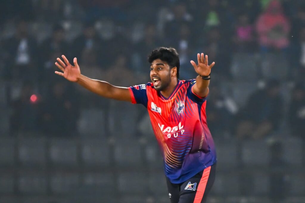 সমালোচকদের জবাব দিলেন সাকলাইন