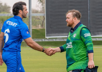 আয়ারল্যান্ডকে স্তব্ধ করে ইতালির অবিশ্বাস্য জয়