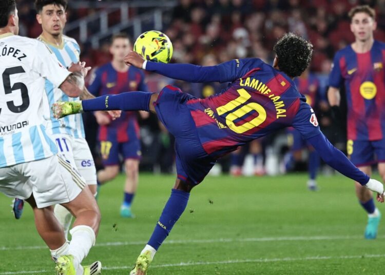 ইয়ামালের অসাধারণ গোল - আবার শীর্ষে বার্সেলোনা