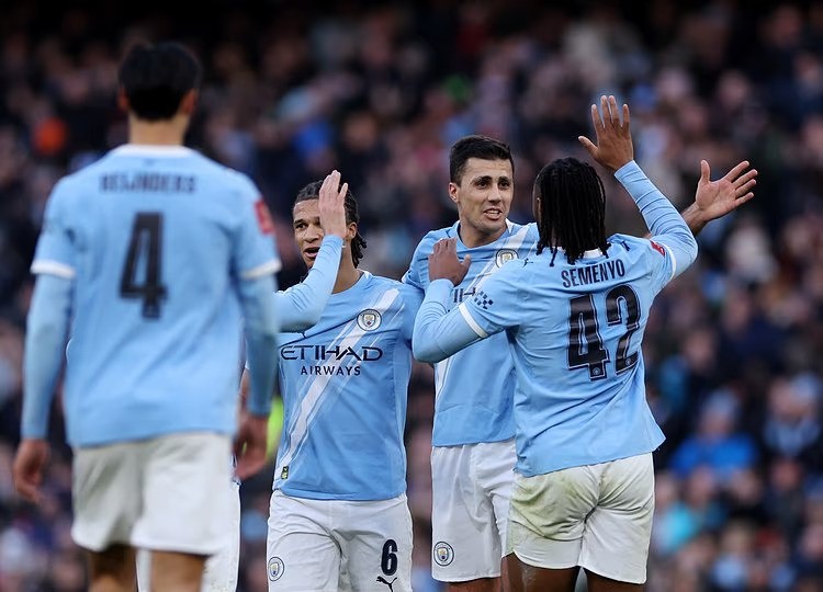 এক্সেটের সিটির জালে ম্যানসিটির গোল উৎসব