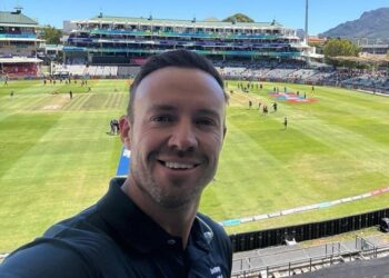 বিশ্বকাস ইসুতে বাংলাদেশের পাশে এবার ডি ভিলিয়ার্স