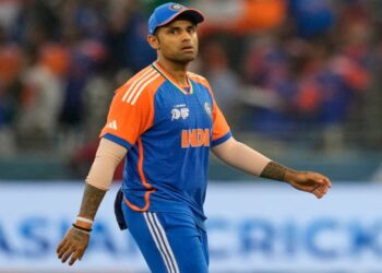 টি-টোয়েন্টি ব্যাটিং র‍্যাঙ্কিংয়ে যাদব সেরা পাঁচে