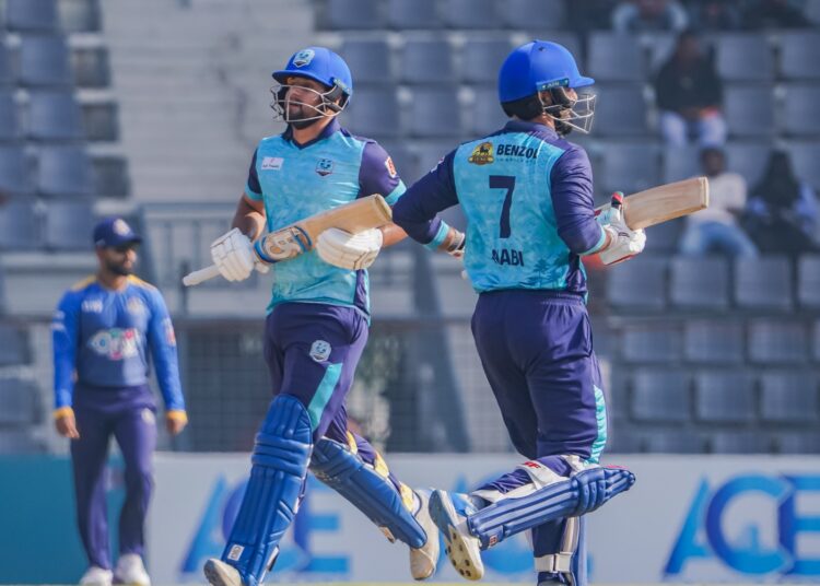 অল্পতেই থামলো নোয়াখালী