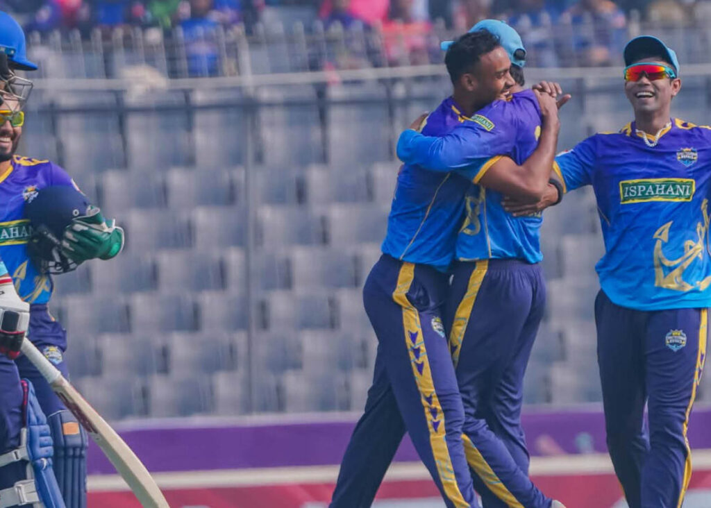 নোয়াখালীর বিদায় নিশ্চিত করে বিপিএলের শীর্ষে চট্টগ্রাম