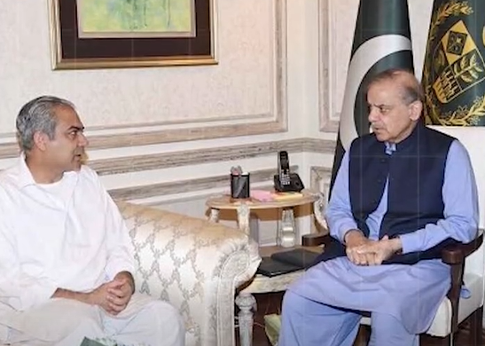 পাকিস্তানকে বিশ্বকাপে অংশগ্রহণের অনুমতি না দেওয়ার ইঙ্গিত সরকারের