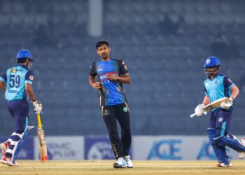 মৃত্যুঞ্জয়ের হ্যাটট্রিক ও দুর্দান্ত মোস্তাফিজে ১৪৮ রানে থামল নোয়াখালী