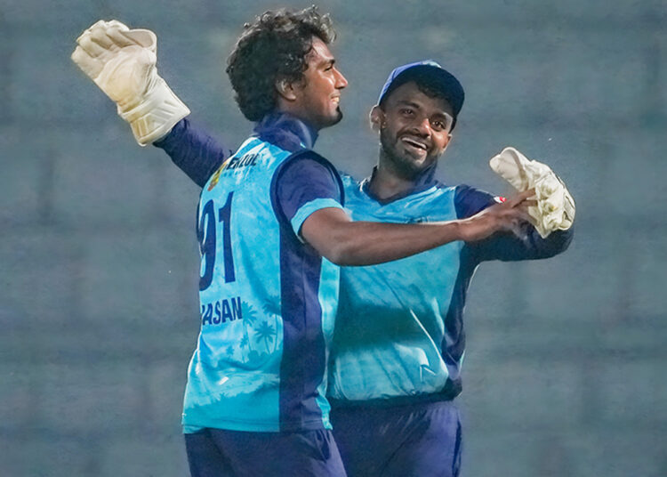 মৃত্যুঞ্জয়ের হ্যাটট্রিক ছাপিয়ে নায়ক হাসান- প্রথম জয় নোয়াখালীর