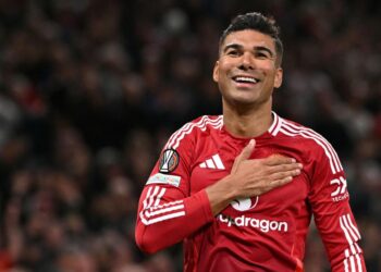 মৌসুম শেষে ম্যানইউ ছাড়বেন কাসেমিরো