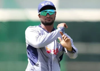 সাকিবকে কেন্দ্রীয় চুক্তির প্রস্তাব করেছে বিসিবি