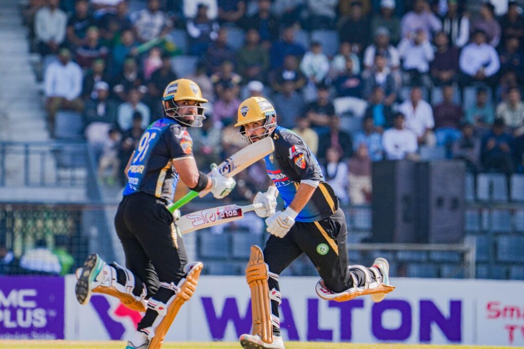 সিলেটের বিপক্ষে দুই পরিবর্তন নিয়ে ব্যাটিংয়ে রংপুর