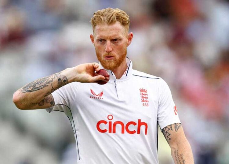 স্টোকসের চোট নিয়ে দুশ্চিন্তায় ইংল্যান্ড