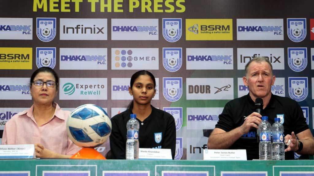 এশিয়ান কাপ খেলতে যাওয়ার আগে বাটলারের ক্ষোভ