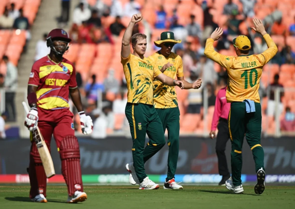 টানা দুই জয়ে সুবিধাজনক অবস্থানে দক্ষিণ আফ্রিকা