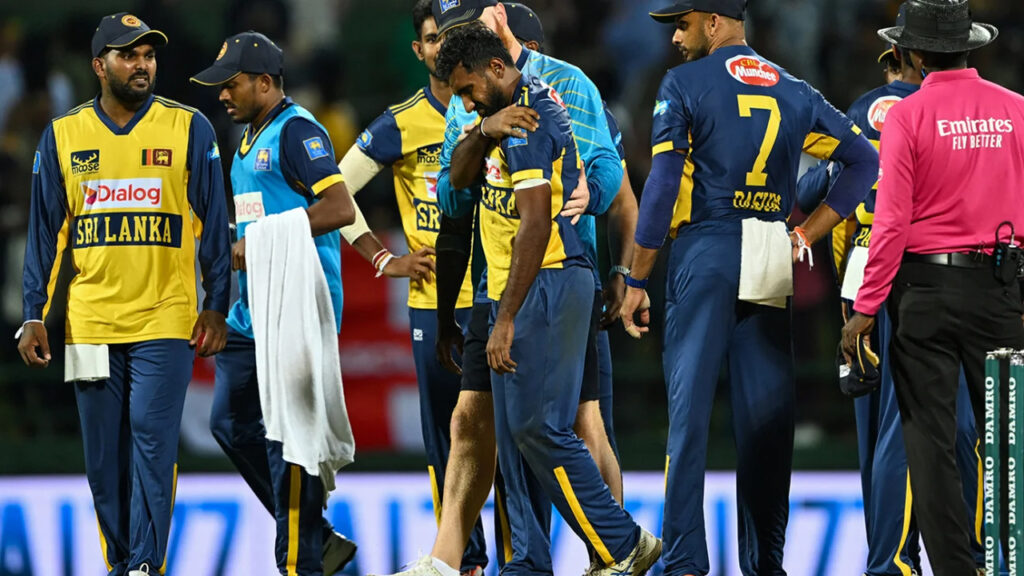 টি-টোয়েন্টি বিশ্বকাপ অনিশ্চিত শ্রীলঙ্কার পেসারের