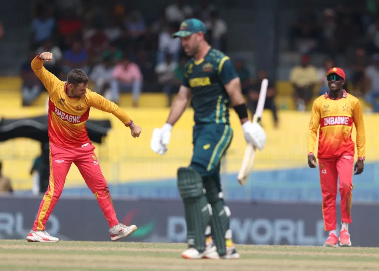 অস্ট্রেলিয়াকে বিদায় করে সুপার এইটে জিম্বাবুয়ে