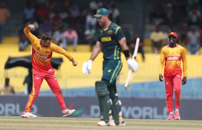 অস্ট্রেলিয়াকে বিদায় করে সুপার এইটে জিম্বাবুয়ে।