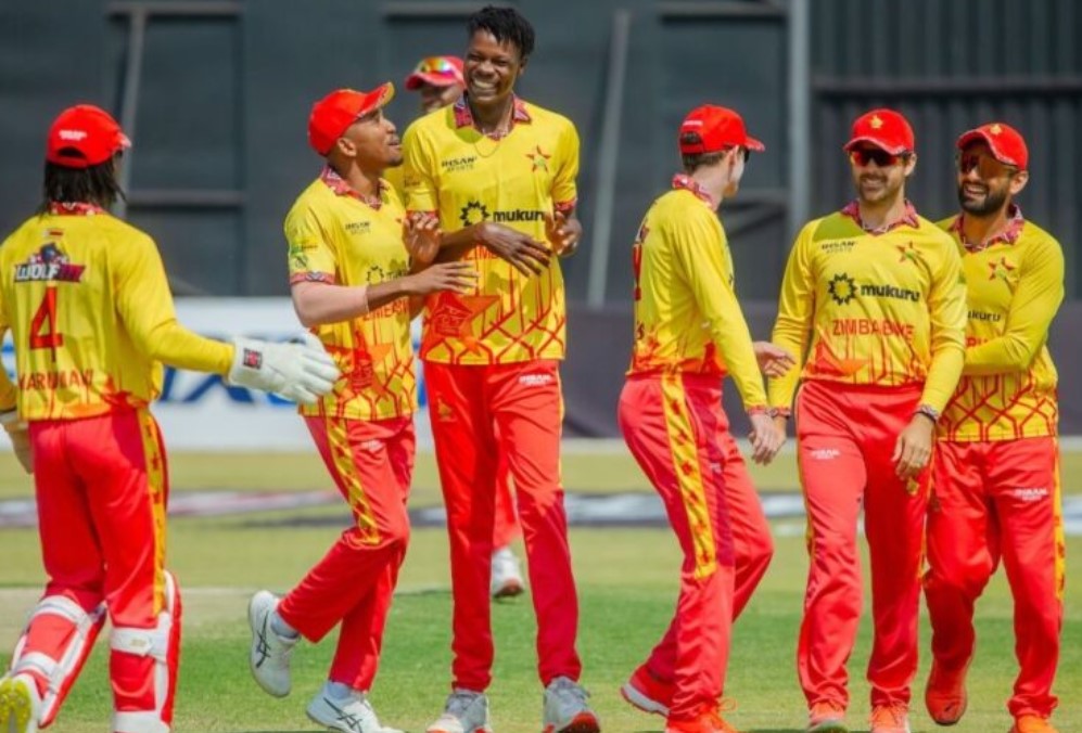 আফগানিস্তান সরে যাওয়ায় পাকিস্তানে ত্রিদেশীয় সিরিজ খেলবে জিম্বাবুয়ে