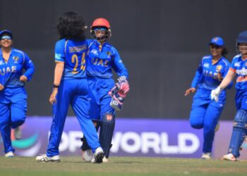 আরব আমিরাতের কাছে ভারতের মেয়েদের হার - জিতেছে পাকিস্তান