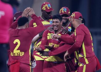 ইংল্যান্ডকে হারিয়ে ‘সি’ গ্রুপের শীর্ষে ওয়েস্ট ইন্ডিজ