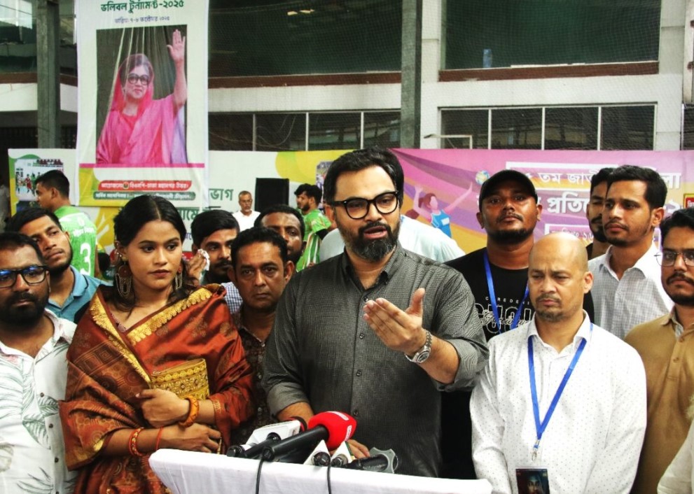 কাউন্সিলরদেরকে হুমকি দিয়েছেন ক্রীড়া উপদেষ্টা-আমিনুল হক