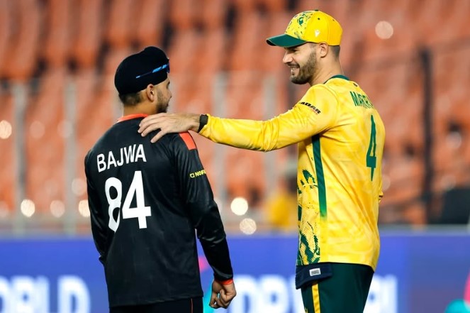 কানাডার বিপক্ষে সহজ জয়ে বিশ্বকাপ শুরু দক্ষিণ আফ্রিকার।