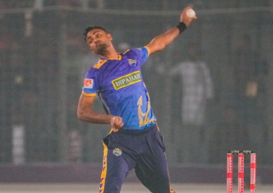 তাসকিনকে হটিয়ে শরিফুলের রেকর্ড