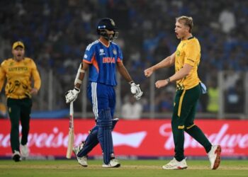 দক্ষিণ আফ্রিকার কাছে ভারতের শোচনীয় হার