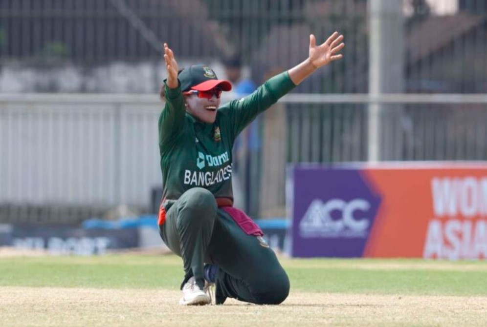 নারী ক্রিকেটে নতুন বিতর্ক: রুমানার অভিযোগে কাঠগড়ায় নিগার ও মঞ্জুরুল