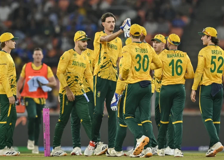 নিউজিল্যান্ডকে উড়িয়ে সুপার এইটে এক পা দক্ষিণ আফ্রিকার